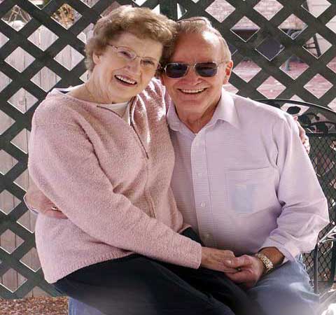 old-couple-happy-diabetesriskalert